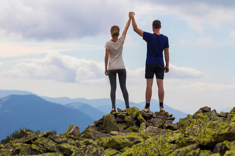 Vitamin C IV Therapy patient couple on mountain photo